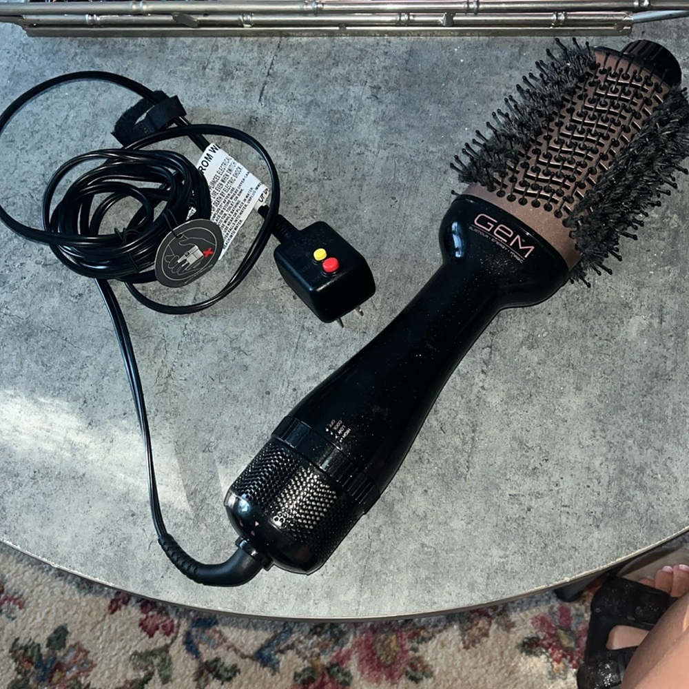 GEM Blow out brush
